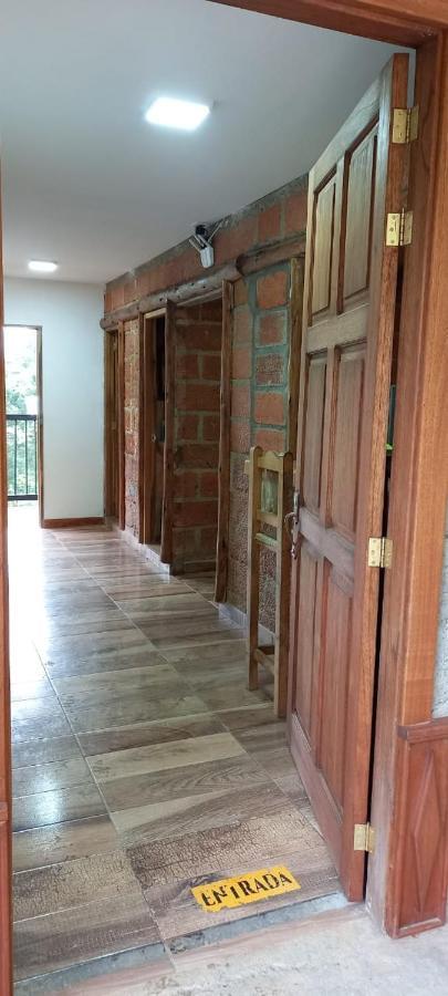 Hostal Y Cabanas Los Juanes 贾丁 外观 照片
