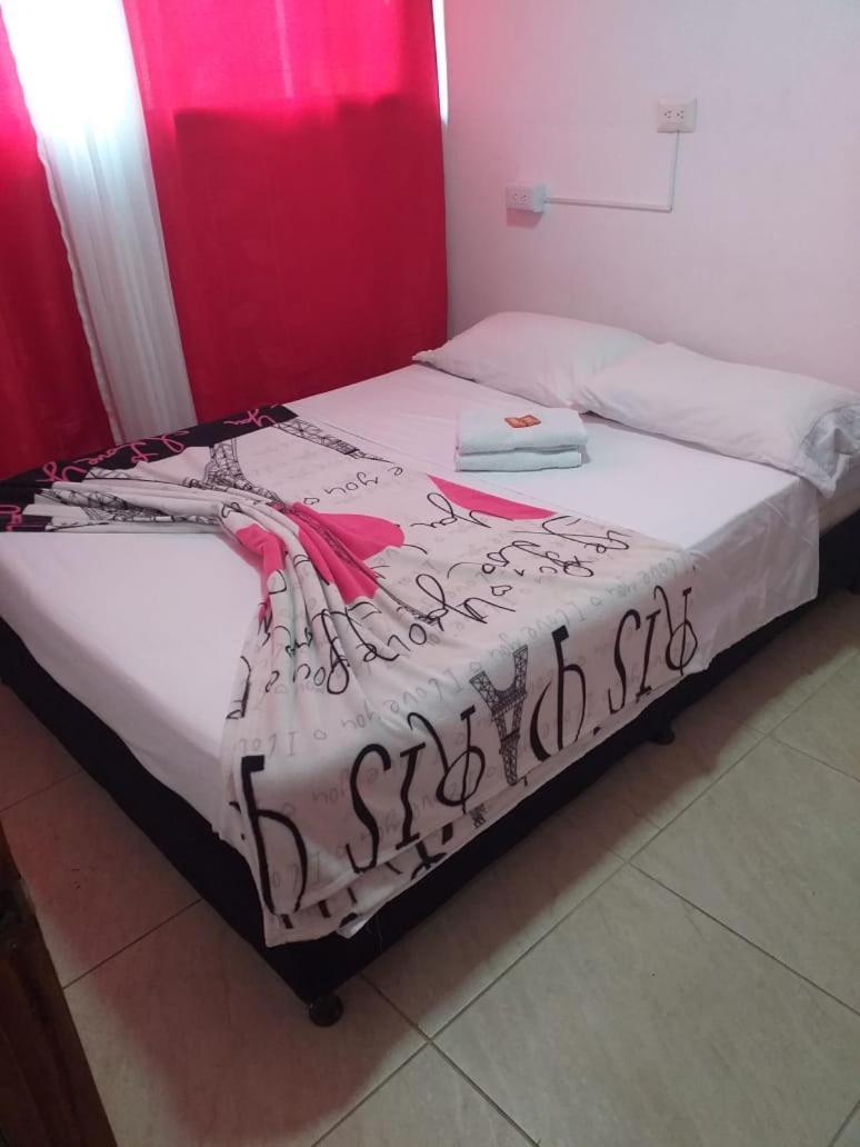 Hostal Y Cabanas Los Juanes 贾丁 外观 照片